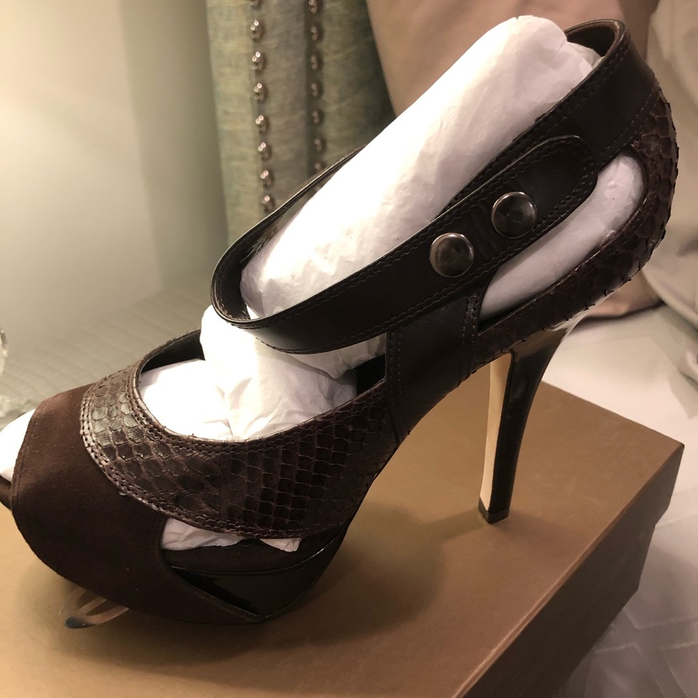Bebe heels